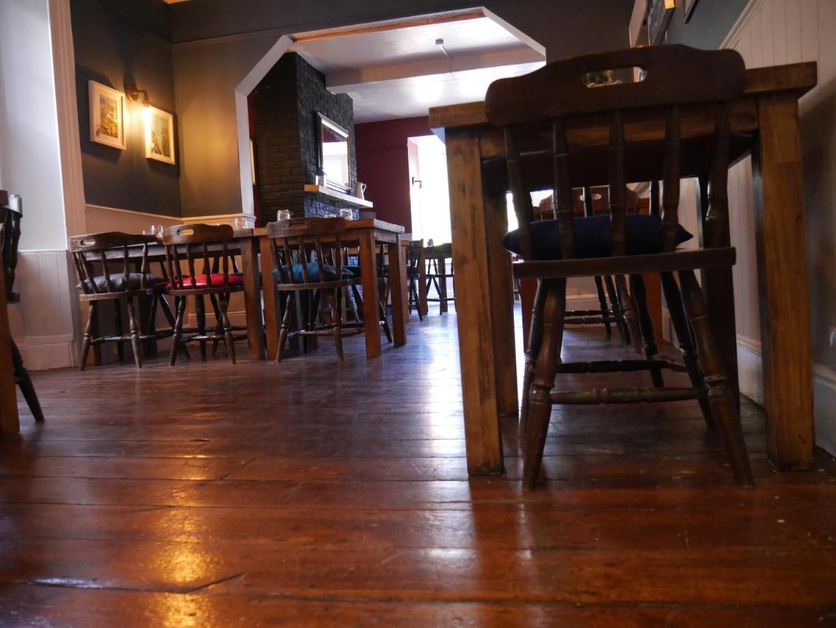 The Fox And Hounds Hotel Whittlebury Exterior photo