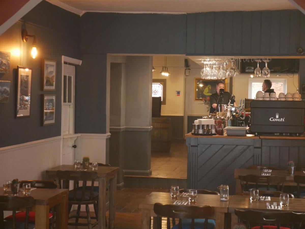 The Fox And Hounds Hotel Whittlebury Exterior photo